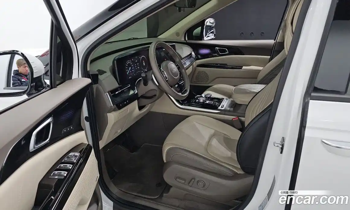 Kia Canival 2023 3.5 Автомат в Москве № 122204, фото 11