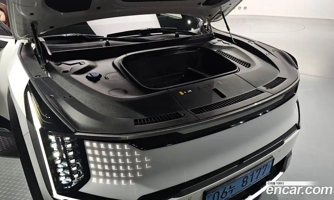 Kia EV9 2024 0.2 Автомат в Москве № 123809, фото 17