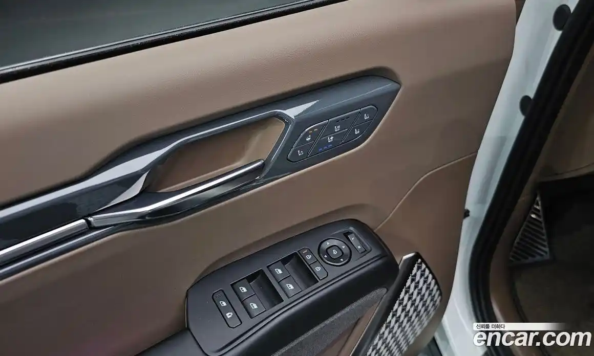 Kia EV9 2024 0.2 Автомат в Москве № 123809, фото 19