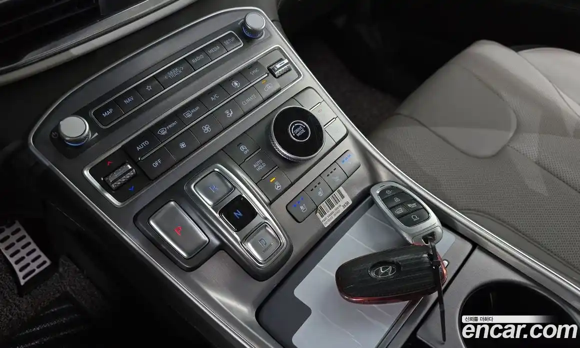 Hyundai Santa Fe 2021 2.2 Автомат в Москве № 126116, фото 15