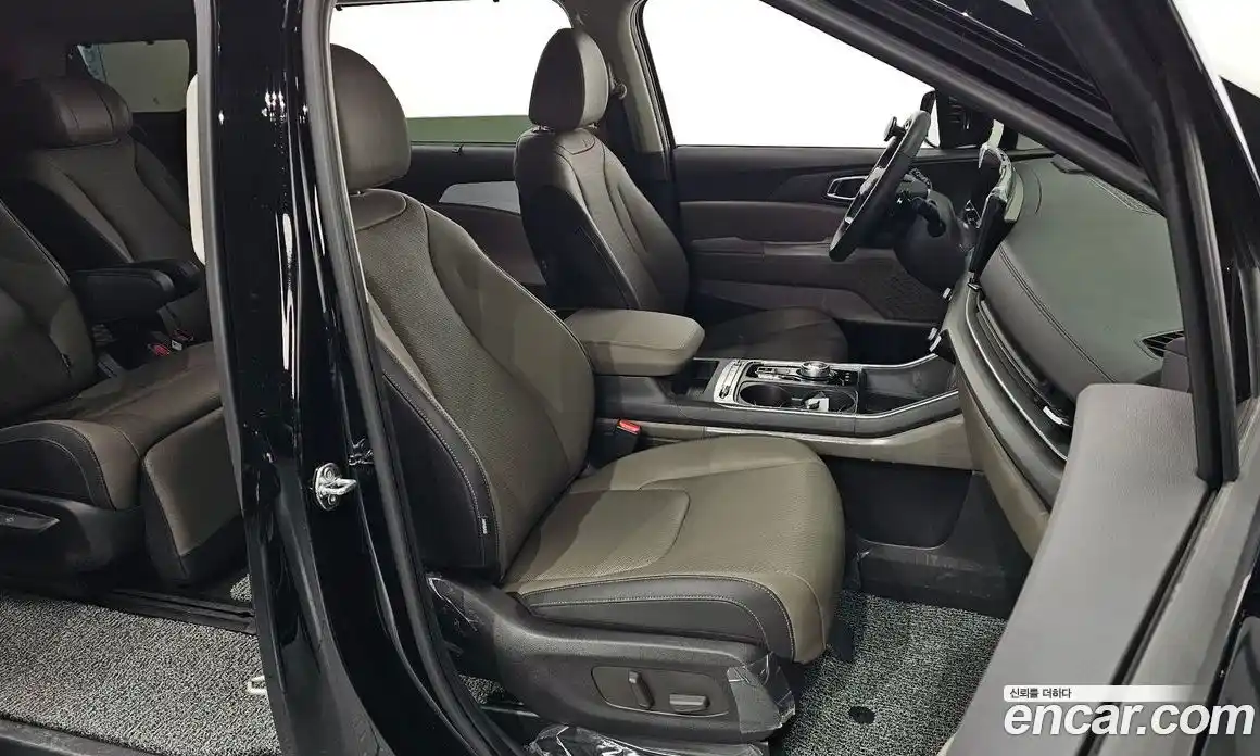 Kia Canival 2025 2.2 Автомат в Москве № 127724, фото 12