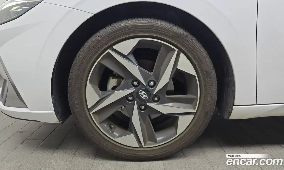 Hyundai Avante 2022 1.6 Автомат в Москве № 130495, фото 20