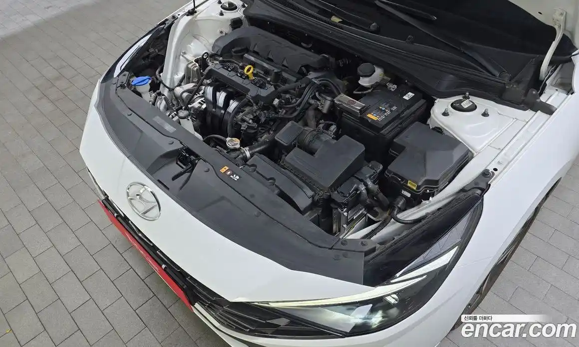 Hyundai Avante 2022 1.6 Автомат в Москве № 130495, фото 10