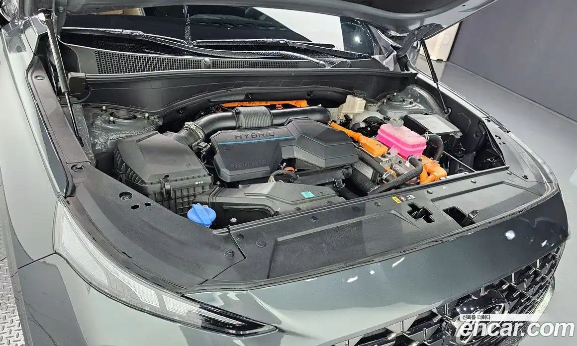 Hyundai Santa Fe 2023 1.6 Автомат в Москве № 130805, фото 16