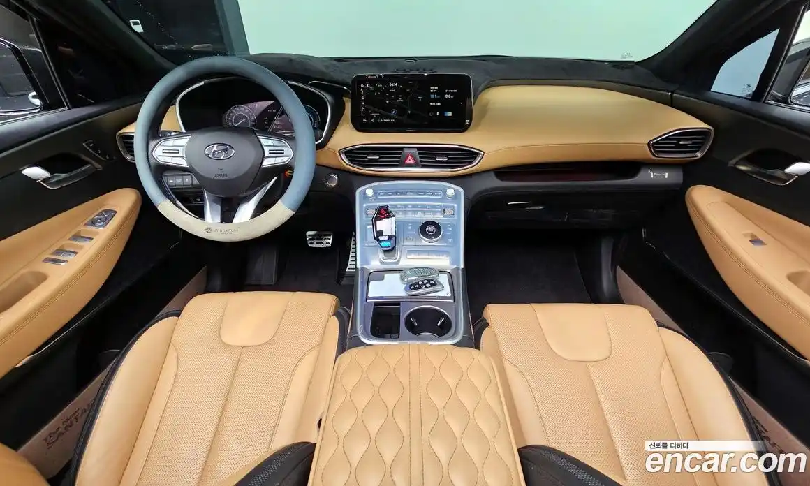 Hyundai Santa Fe 2023 1.6 Автомат в Москве № 130805, фото 7