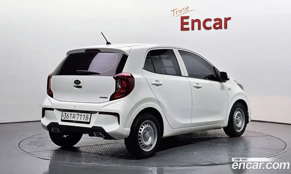 Kia Morning 2021 1.0 Автомат в Москве № 131381, фото 9