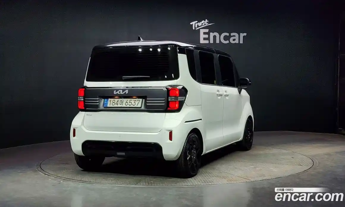 Kia Ray 2023 1.0 Автомат в Москве № 132430, фото 19