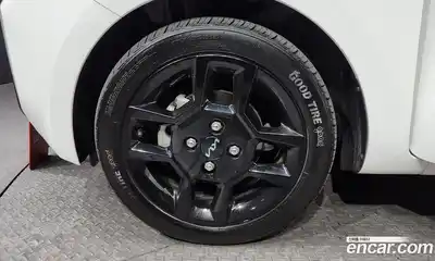 Kia Ray 2023 1.0 Автомат в Москве № 132430, миниатюра 2