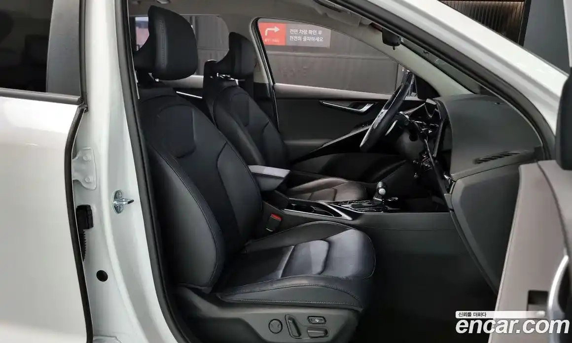 Kia Niro 2023 1.6 Автомат в Москве № 132762, фото 11