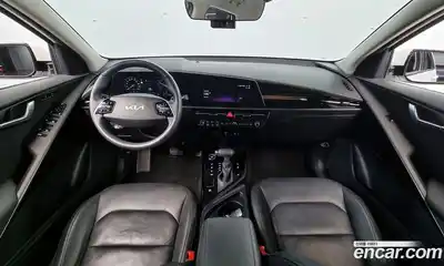 Kia Niro 2023 1.6 Автомат в Москве № 132762, миниатюра 2