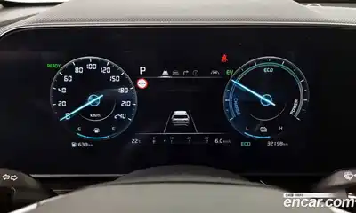 Kia Niro 2023 1.6 Автомат в Москве № 132762, миниатюра 9