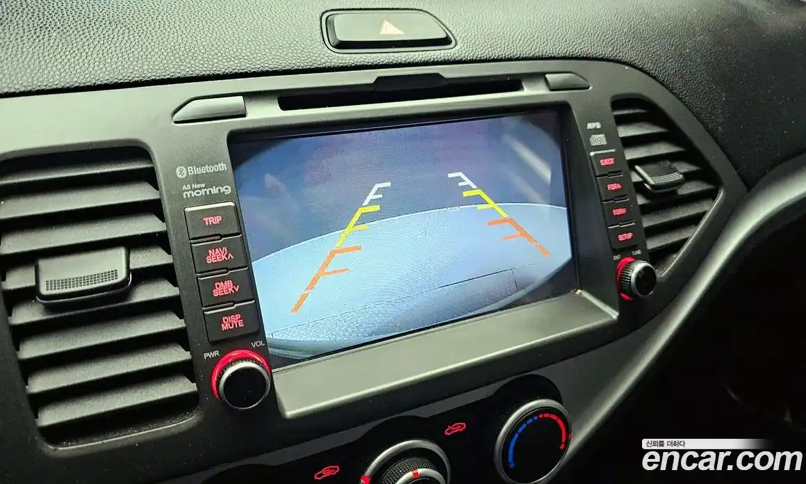 Kia Morning 2016 1.0 Автомат в Москве № 134084, фото 13