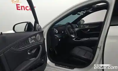 Mercedes-Benz E-Class 2023 2.0 Автомат в Москве № 137678, миниатюра 11