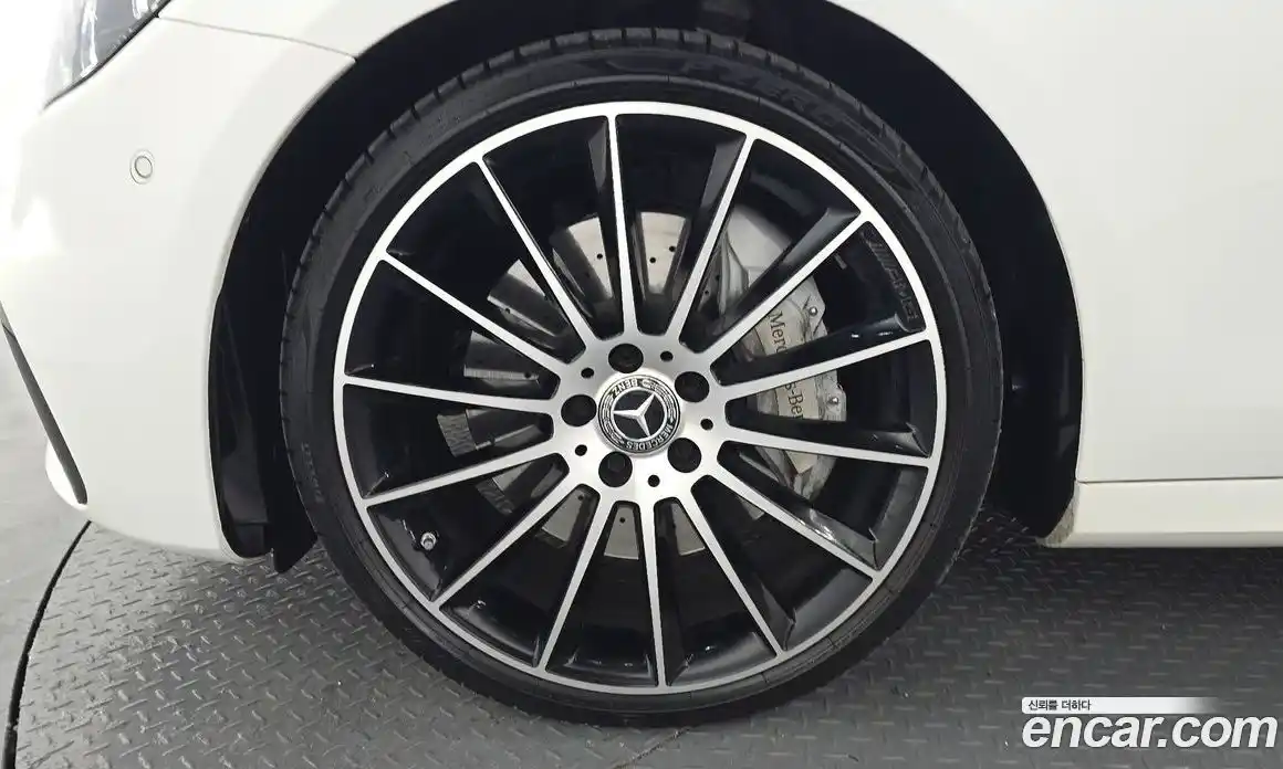 Mercedes-Benz E-Class 2023 2.0 Автомат в Москве № 137678, фото 15