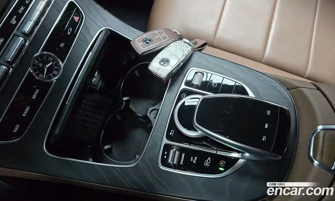 Mercedes-Benz E-Class 2020 2.0 Автомат в Москве № 139020, фото 15