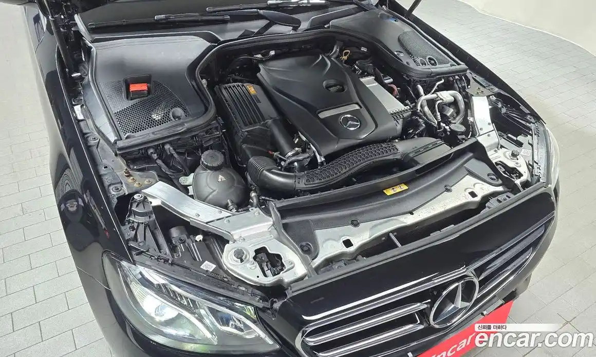 Mercedes-Benz E-Class 2020 2.0 Автомат в Москве № 139020, фото 17