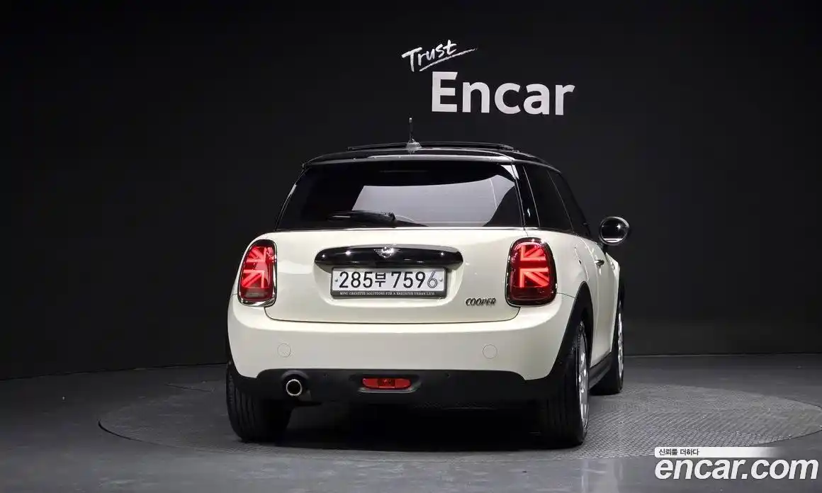 Mini Cooper 2020 1.5 Автомат в Москве № 151688, фото 4