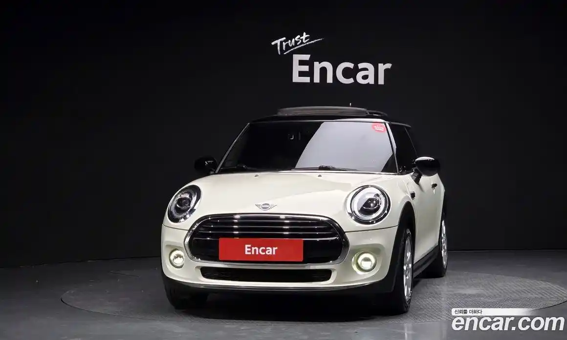 Mini Cooper 2020 1.5 Автомат в Москве № 151688, фото 7