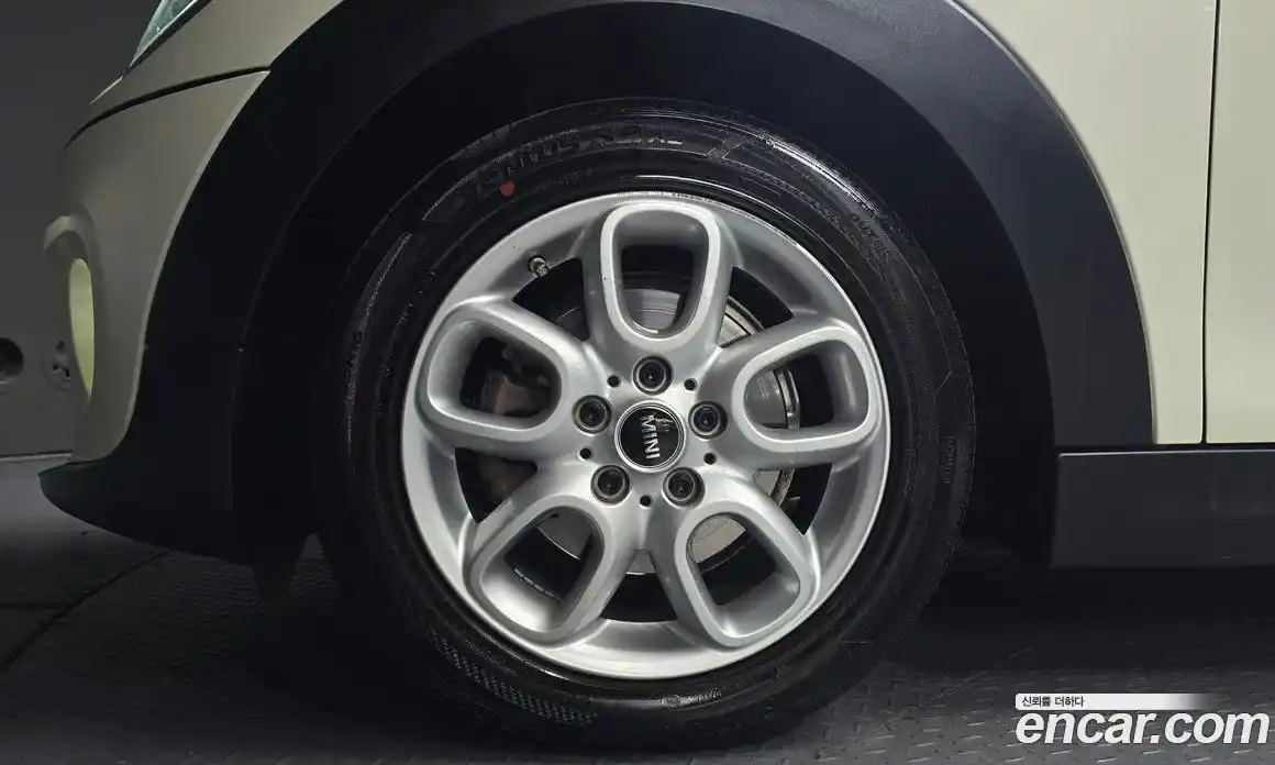 Mini Cooper 2020 1.5 Автомат в Москве № 151688, фото 8