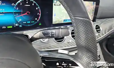 Mercedes-Benz E-Class 2022 2.0 Автомат в Москве № 160367, миниатюра 12