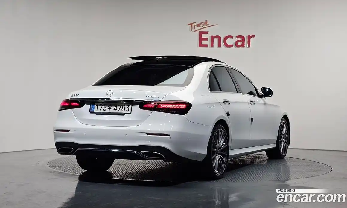 Mercedes-Benz E-Class 2022 2.0 Автомат в Москве № 160367, фото 13