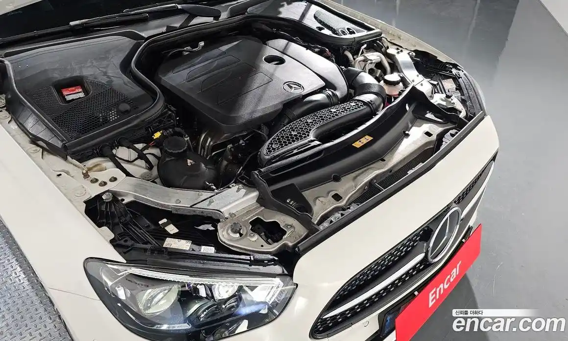 Mercedes-Benz E-Class 2022 2.0 Автомат в Москве № 160367, фото 16