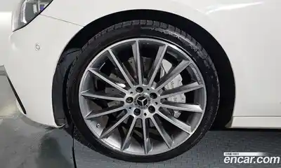 Mercedes-Benz E-Class 2022 2.0 Автомат в Москве № 160367, миниатюра 2