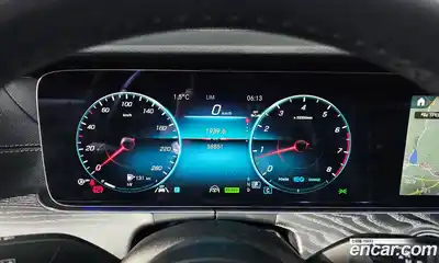 Mercedes-Benz E-Class 2022 2.0 Автомат в Москве № 160367, миниатюра 3