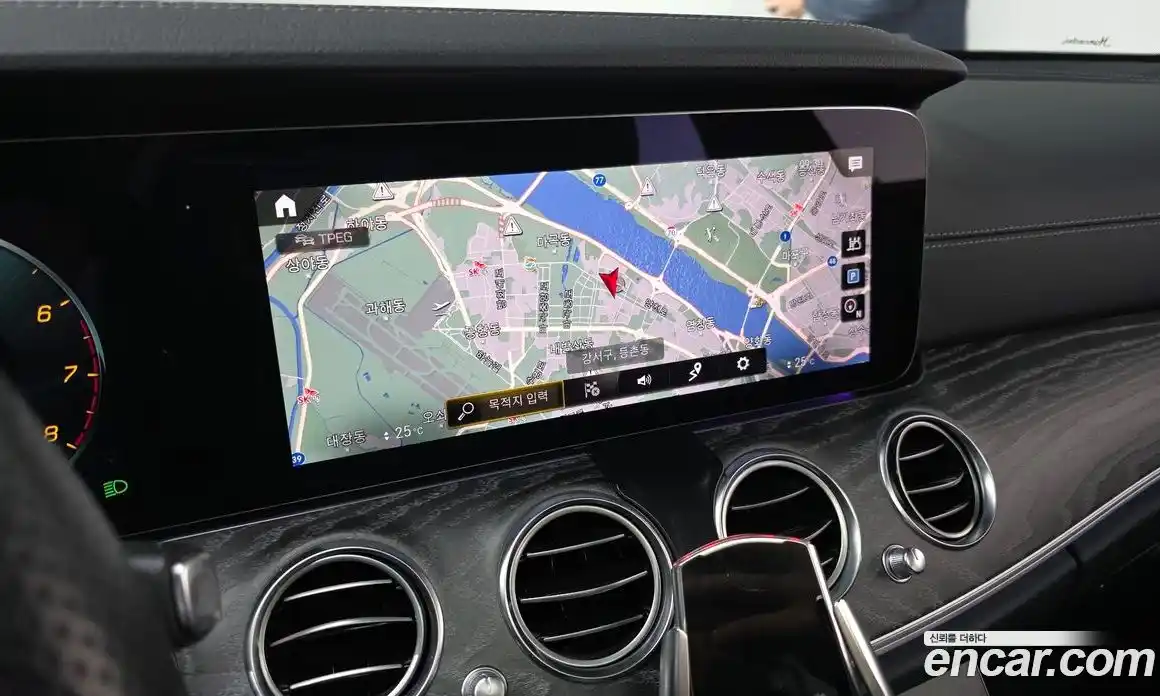 Mercedes-Benz E-Class 2021 2.0 Автомат в Москве № 160787, фото 11