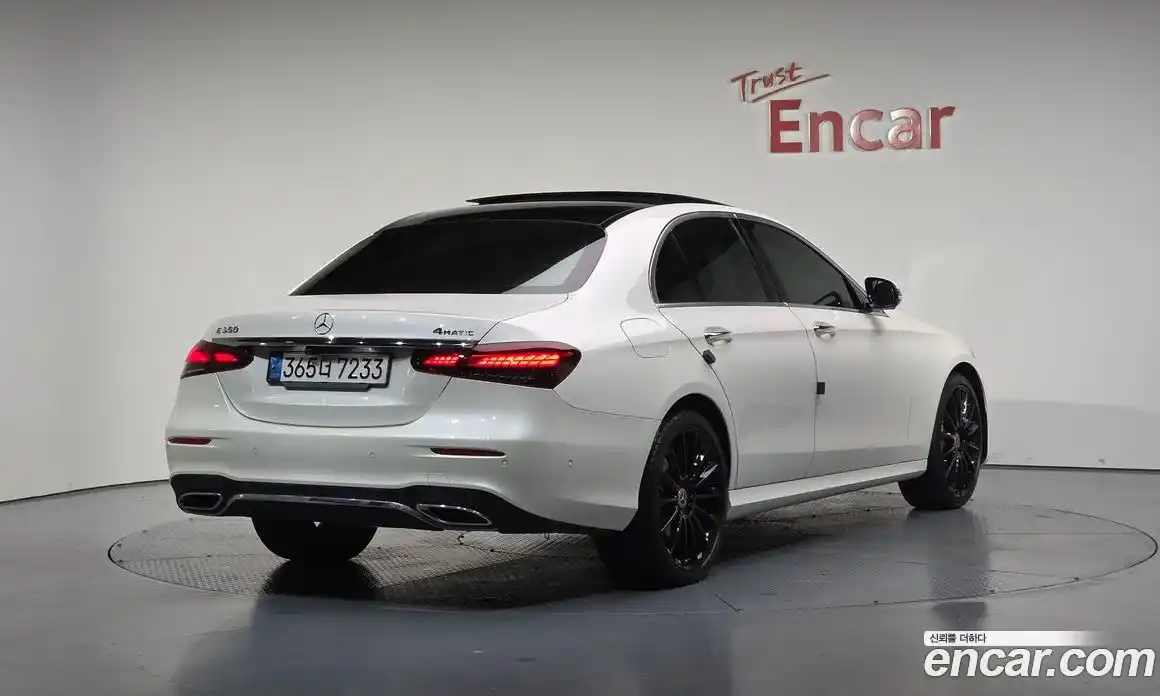 Mercedes-Benz E-Class 2021 2.0 Автомат в Москве № 160787, фото 16