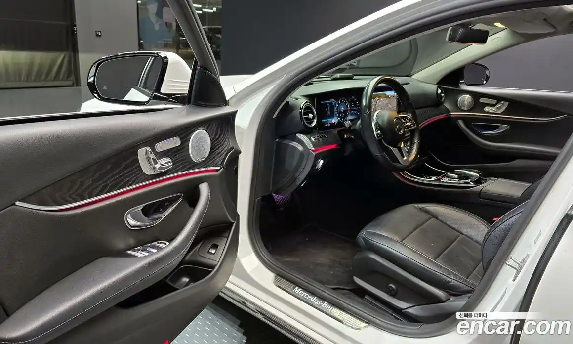 Mercedes-Benz E-Class 2020 2.0 Автомат в Москве № 161234, фото 16