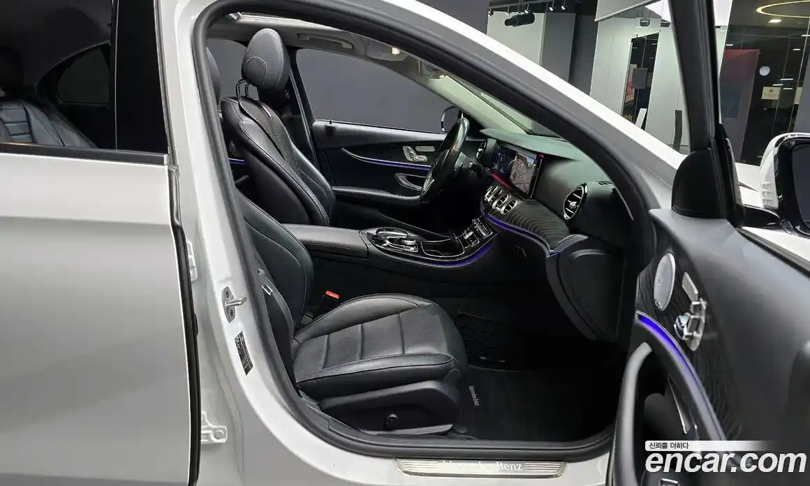 Mercedes-Benz E-Class 2020 2.0 Автомат в Москве № 161234, фото 20