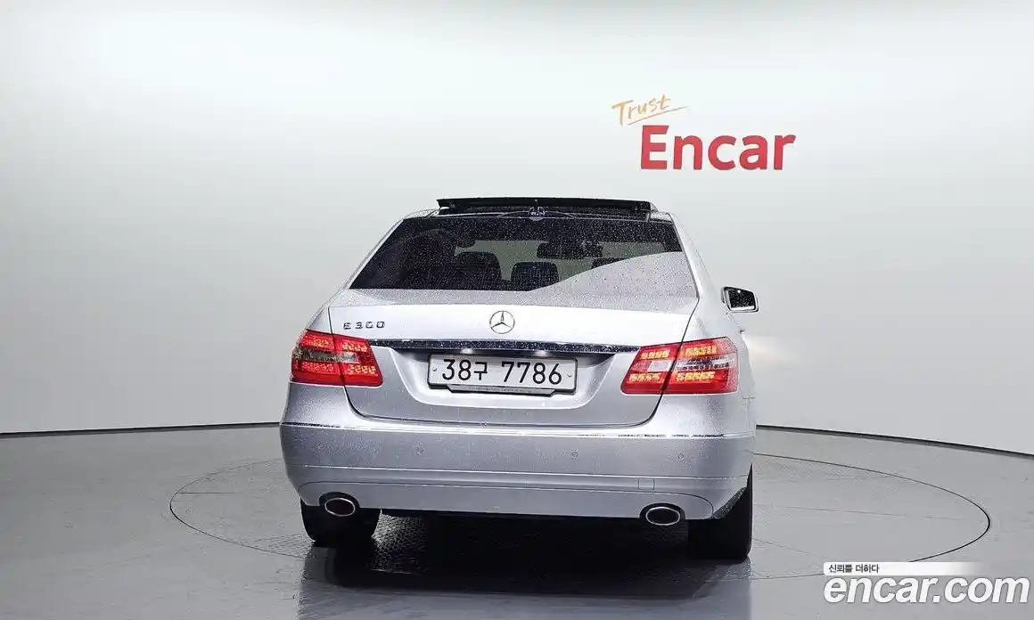 Mercedes-Benz E-Class 2013 3.5 Автомат в Москве № 161865, фото 11