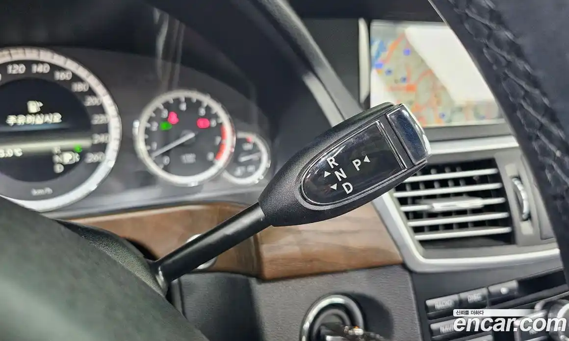 Mercedes-Benz E-Class 2013 3.5 Автомат в Москве № 161865, фото 12