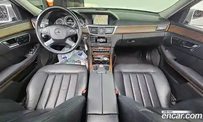 Mercedes-Benz E-Class 2013 3.5 Автомат в Москве № 161865, миниатюра 4