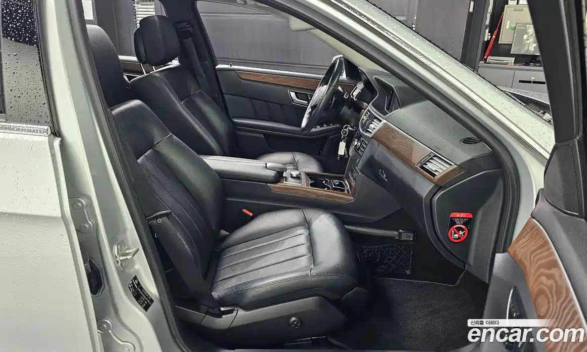 Mercedes-Benz E-Class 2013 3.5 Автомат в Москве № 161865, фото 6