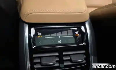 Volvo XC60 2025 2.0 Автомат в Москве № 164154, миниатюра 2