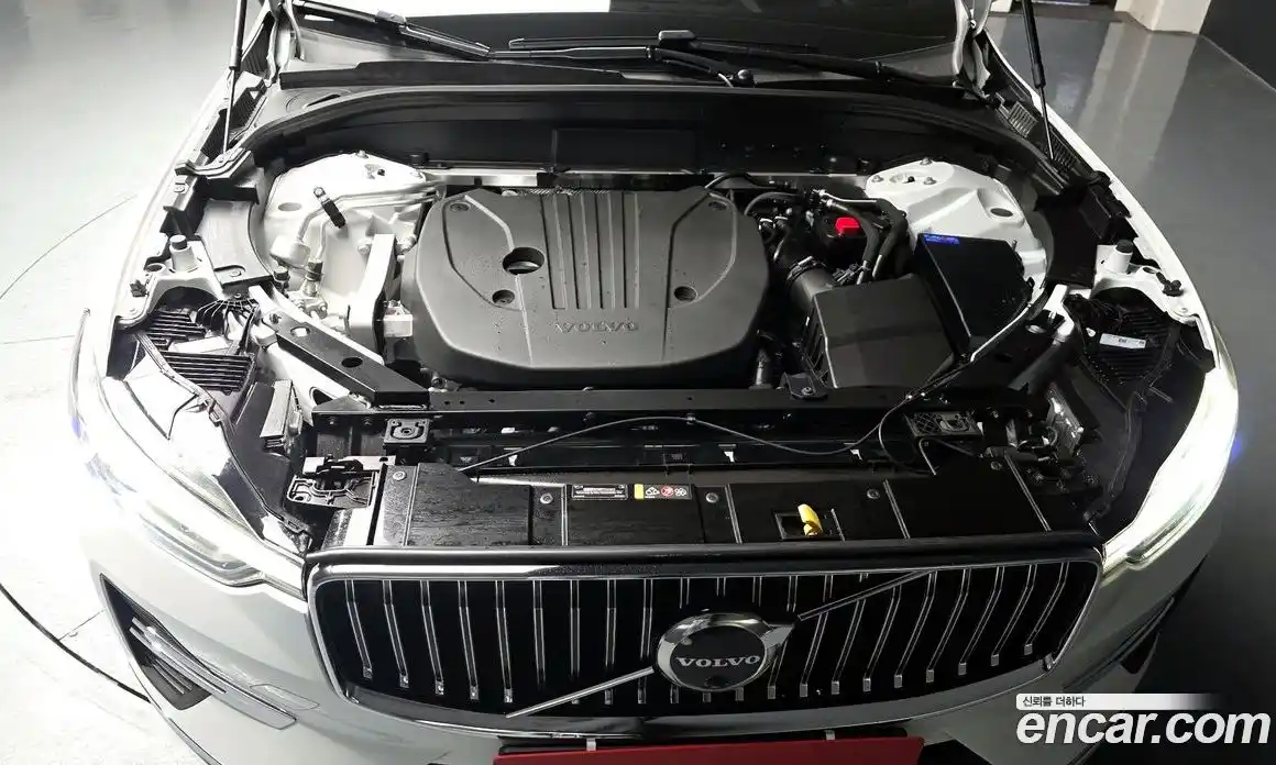 Volvo XC60 2025 2.0 Автомат в Москве № 164154, фото 9