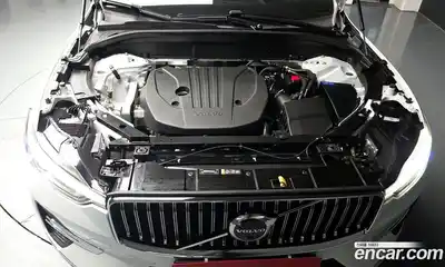 Volvo XC60 2025 2.0 Автомат в Москве № 164154, миниатюра 9