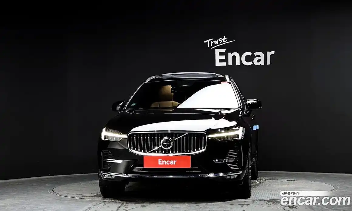 Volvo XC60 2024 2.0 Автомат в Москве № 164229, фото 3