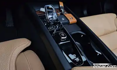 Volvo XC60 2024 2.0 Автомат в Москве № 164229, миниатюра 9