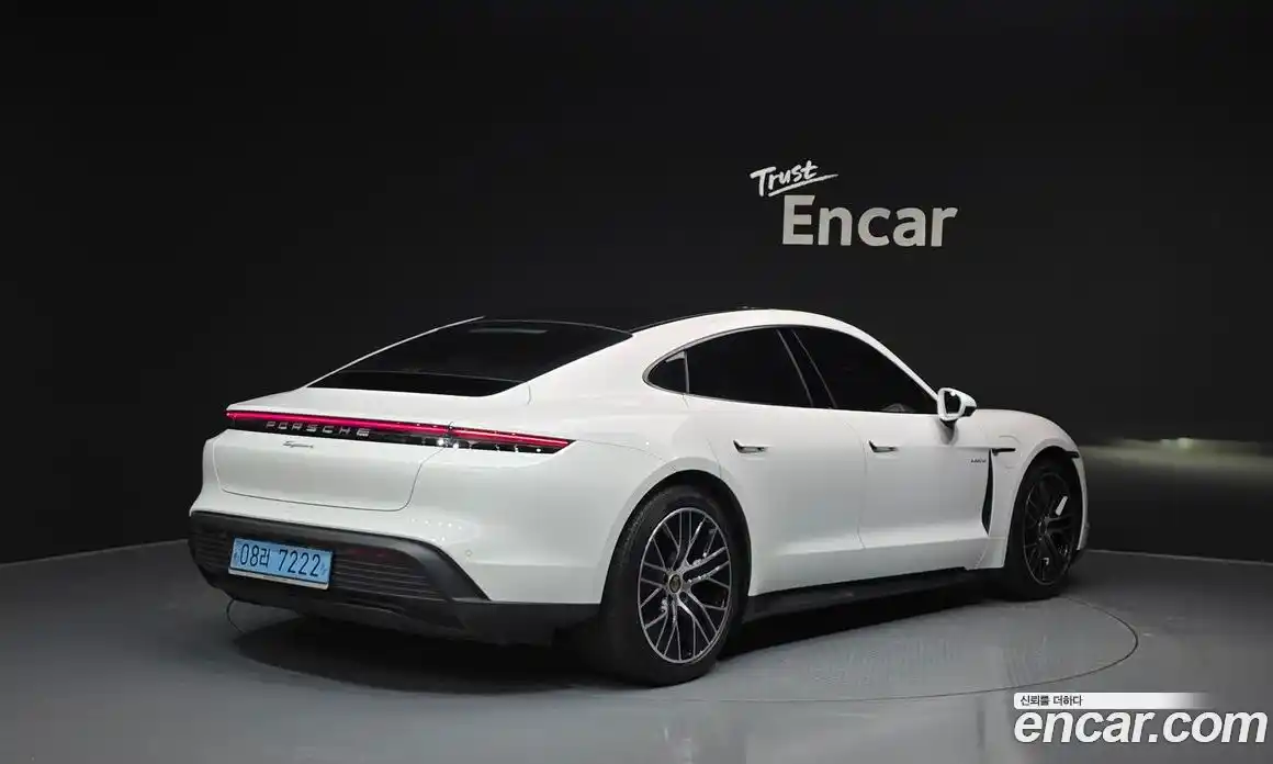 Porsche Taycan 2023 0.1 Автомат в Москве № 164949, фото 16