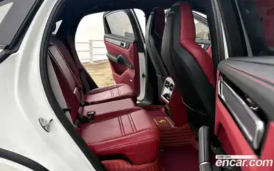 Porsche Cayenne 2023 3.0 Автомат в Москве № 165754, миниатюра 12