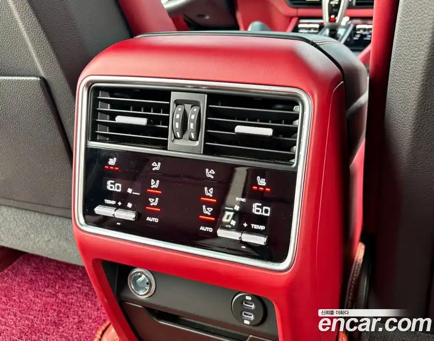 Porsche Cayenne 2023 3.0 Автомат в Москве № 165754, фото 17