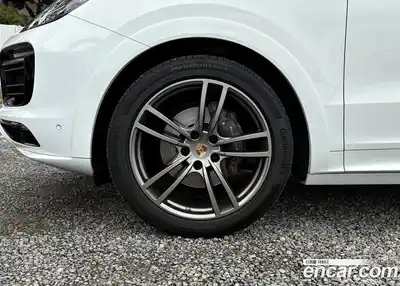 Porsche Cayenne 2023 3.0 Автомат в Москве № 165754, миниатюра 9