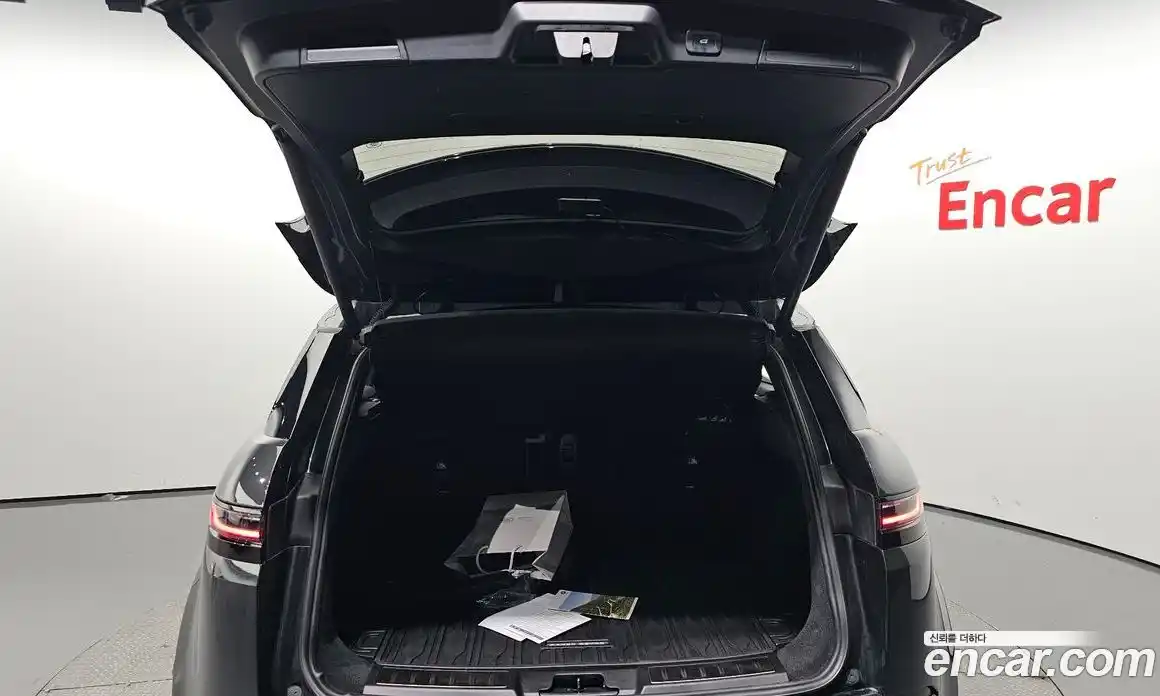 Land Rover Range-Rover Evoque 2024 2.0 Автомат в Москве № 165940, фото 5