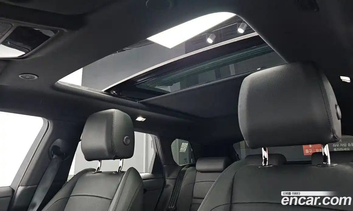 Land Rover Range-Rover Evoque 2024 2.0 Автомат в Москве № 165940, фото 7