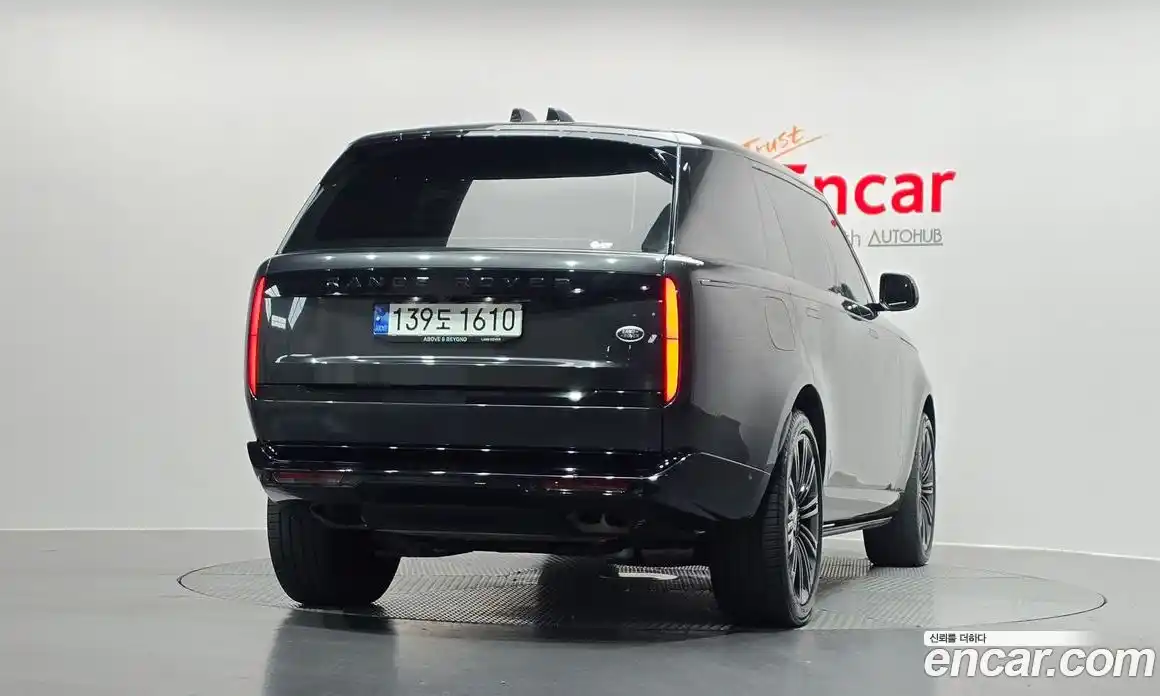 Land Rover Range-Rover 2023 4.4 Автомат в Москве № 166036, фото 4