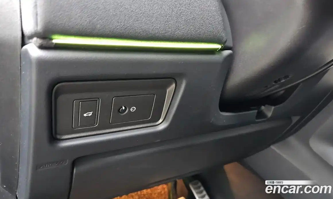 Land Rover Range-Rover Evoque 2017 2.0 Автомат в Москве № 166586, фото 4