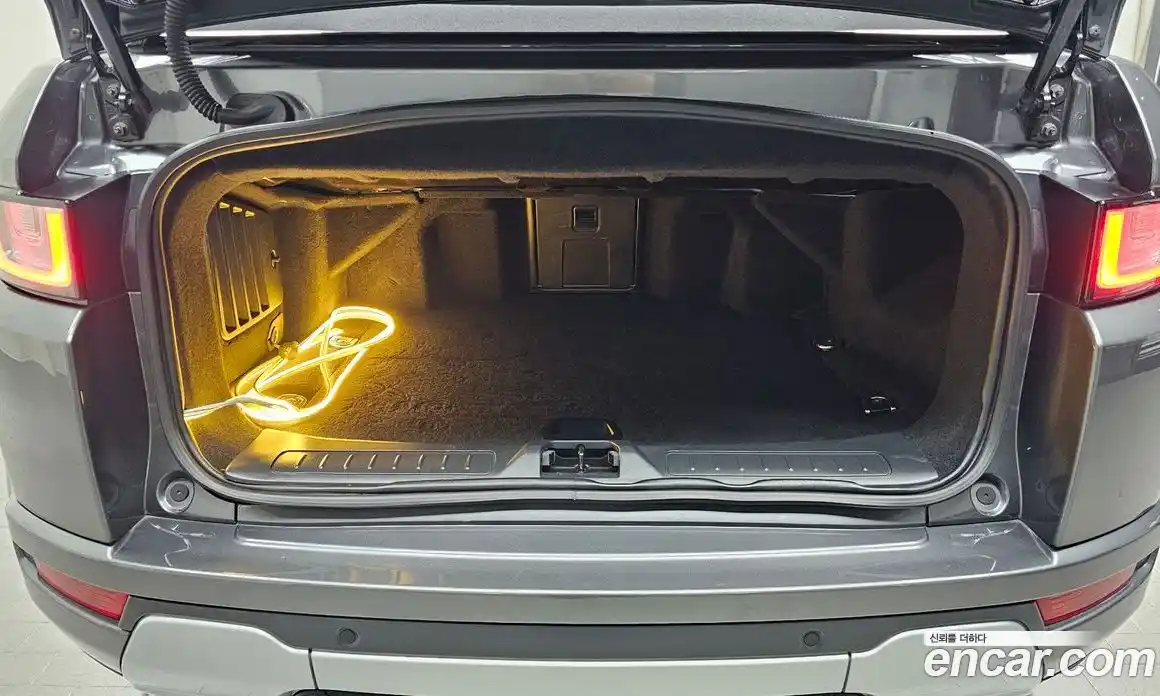 Land Rover Range-Rover Evoque 2017 2.0 Автомат в Москве № 166586, фото 10